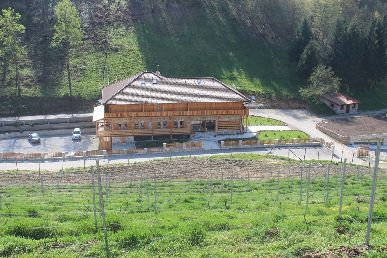 B&B Zlatna Nit Босанска Крупа Екстериор снимка