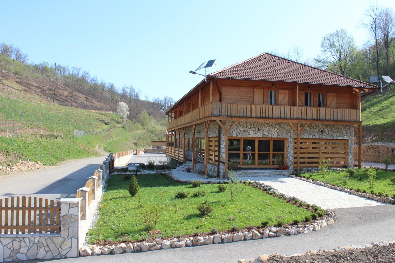 B&B Zlatna Nit Босанска Крупа Екстериор снимка