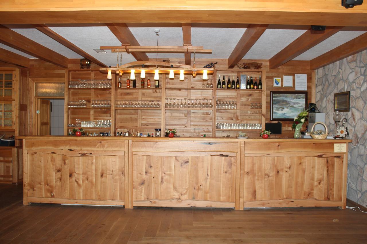 B&B Zlatna Nit Босанска Крупа Екстериор снимка