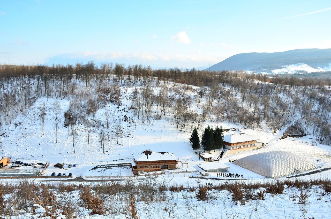 B&B Zlatna Nit Босанска Крупа Екстериор снимка