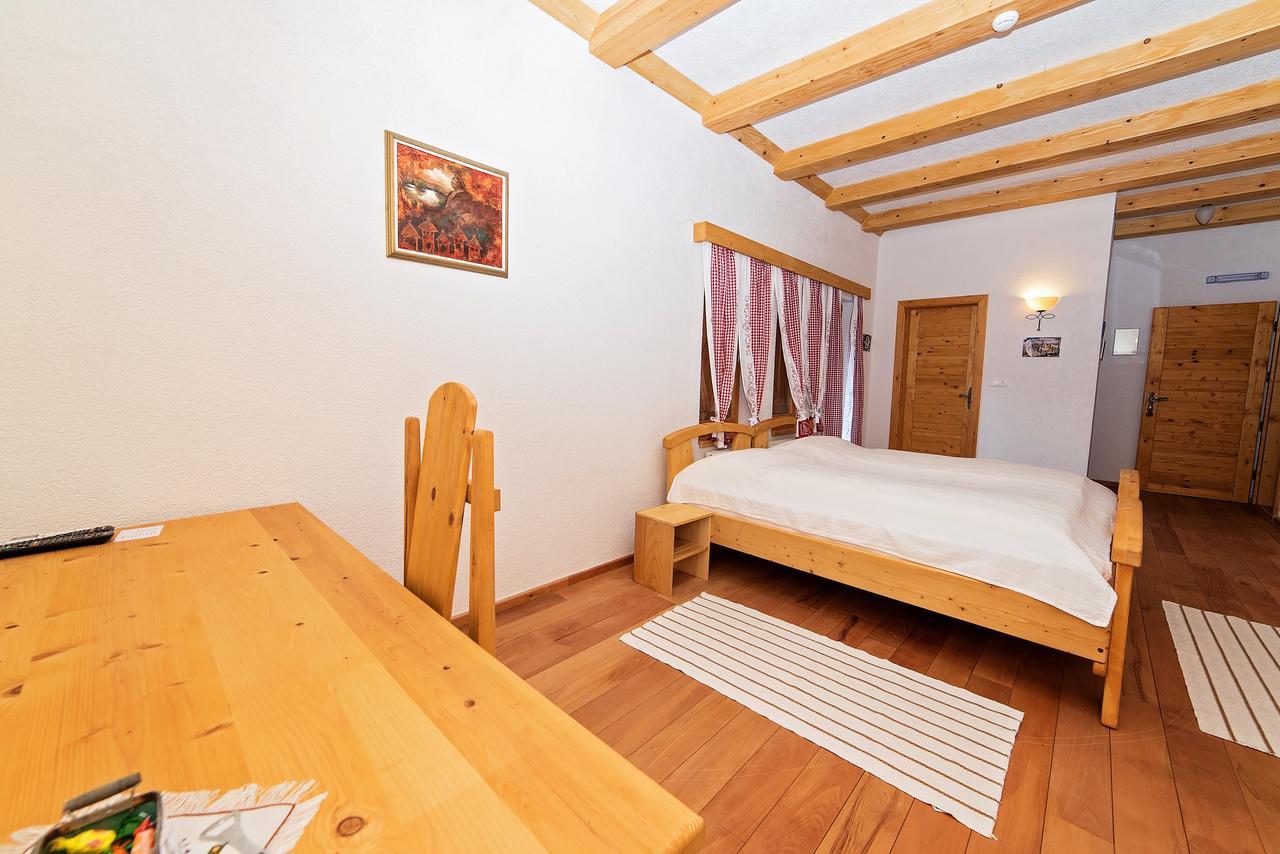 B&B Zlatna Nit Босанска Крупа Екстериор снимка