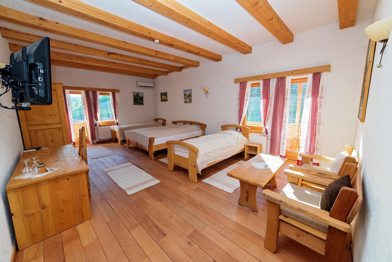 B&B Zlatna Nit Босанска Крупа Екстериор снимка
