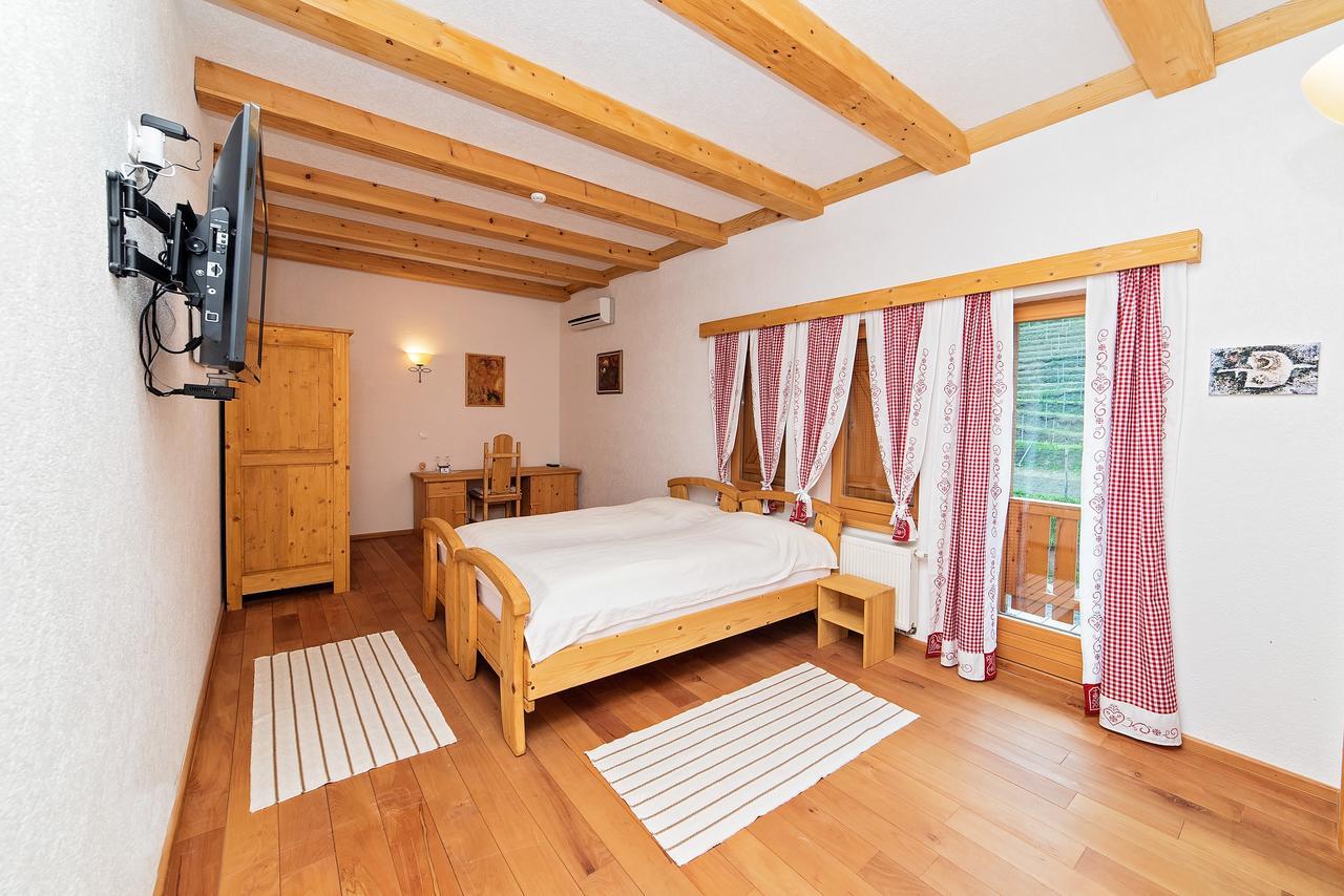 B&B Zlatna Nit Босанска Крупа Екстериор снимка