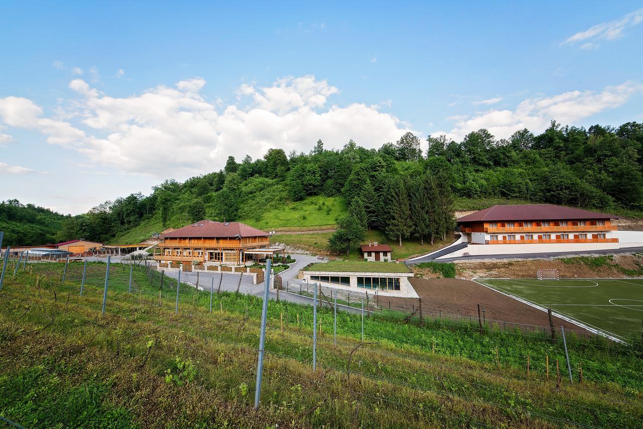 B&B Zlatna Nit Босанска Крупа Екстериор снимка