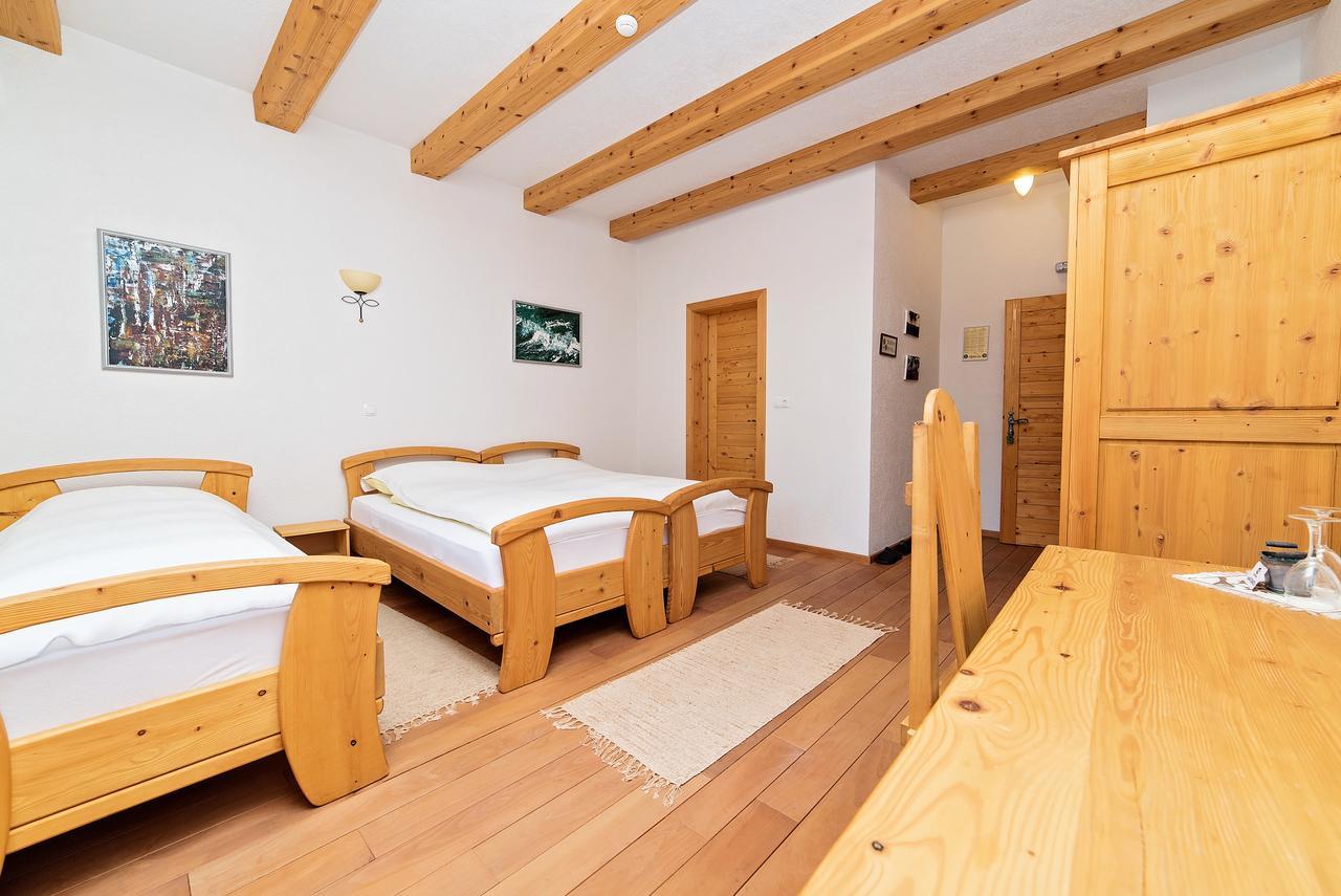 B&B Zlatna Nit Босанска Крупа Екстериор снимка
