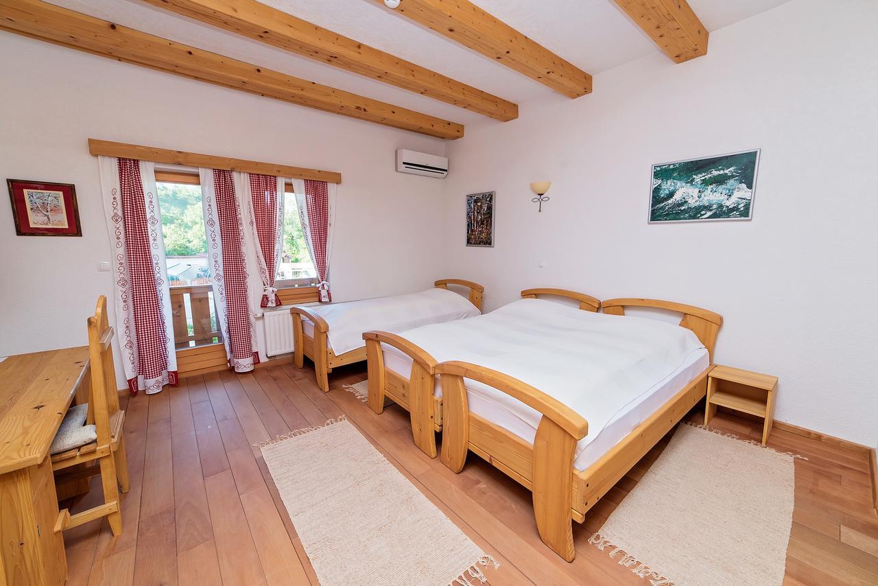 B&B Zlatna Nit Босанска Крупа Екстериор снимка