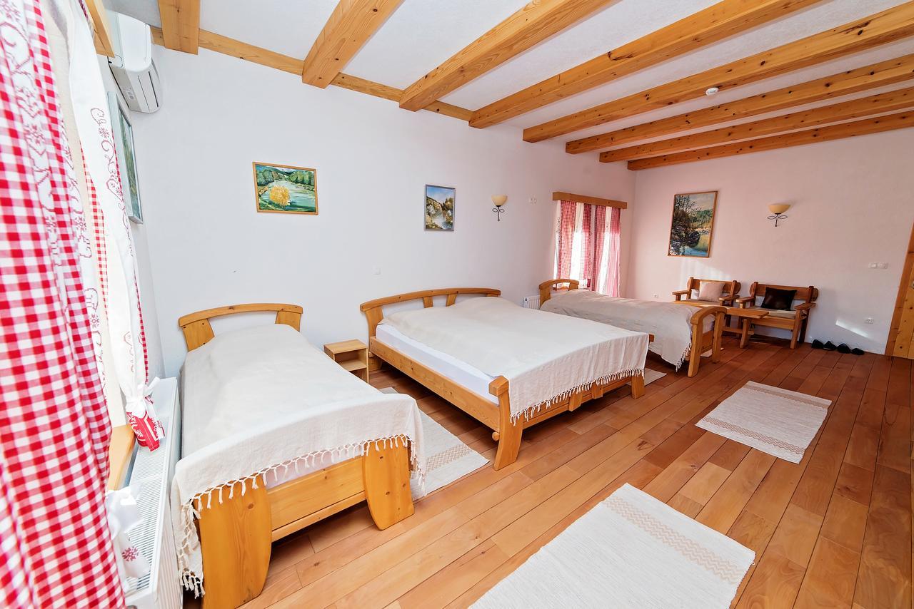 B&B Zlatna Nit Босанска Крупа Екстериор снимка